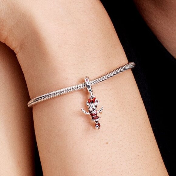 Pandora Minnie Mouse Ice Skating Dangle Charm - Picture 2 of 2